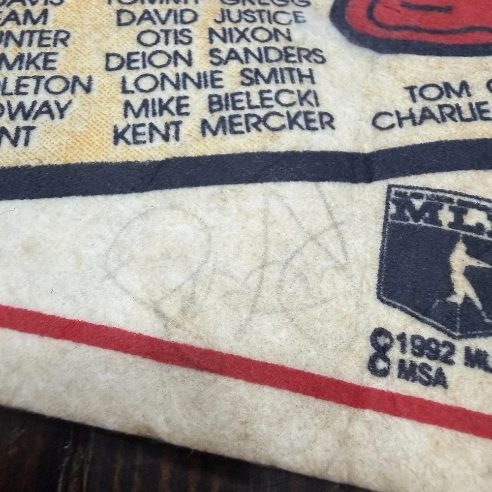 Vintage 1991-1992 Atlanta Braves NL Champions Pennant Signed World Series Felt